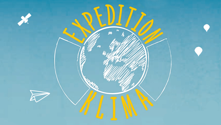 Weiße Weltkugel-Grafik auf hellblauem Hintergrund und umrandet mit dem gelben Schriftzug "Expedition Klima"